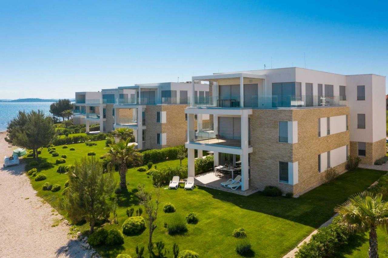 Sukošan Luxury Design Beach Front Apartment מראה חיצוני תמונה