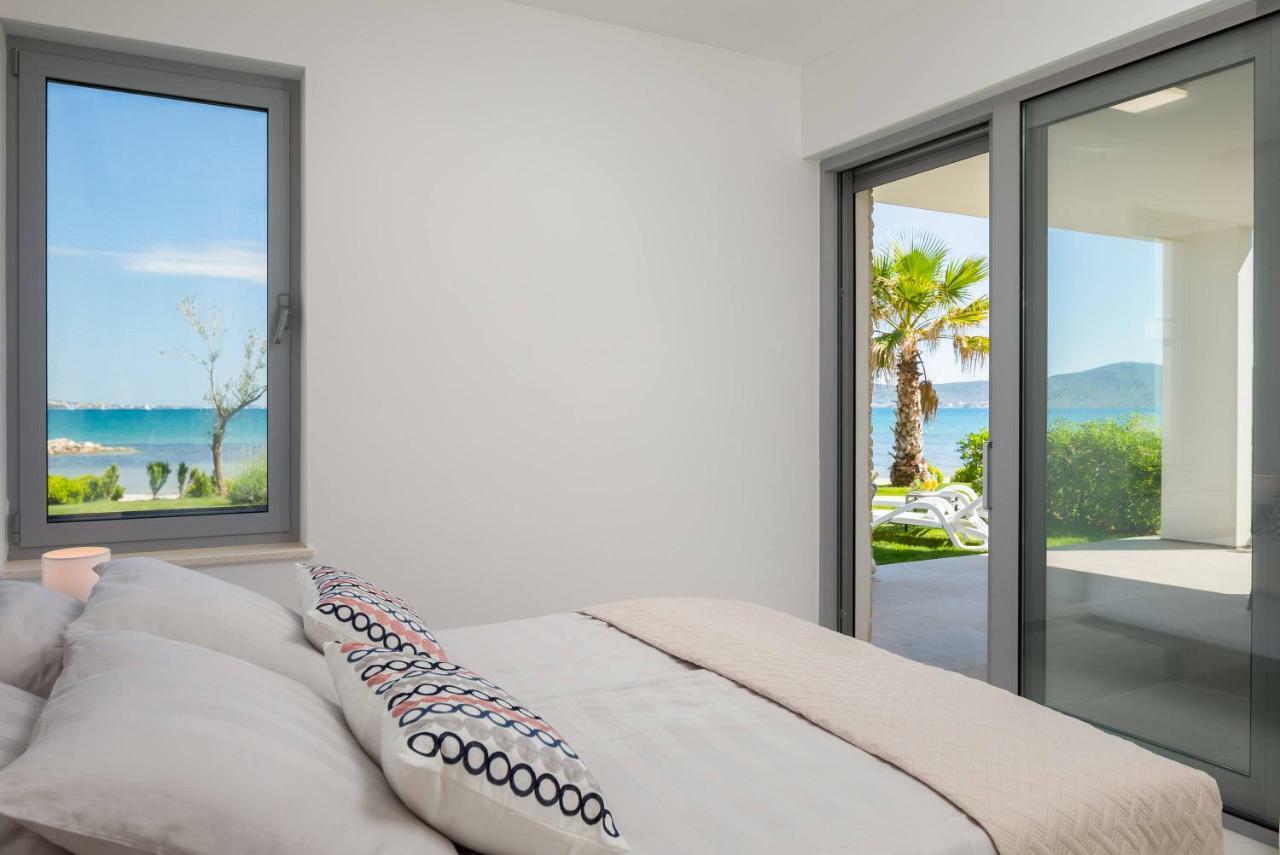 Sukošan Luxury Design Beach Front Apartment מראה חיצוני תמונה